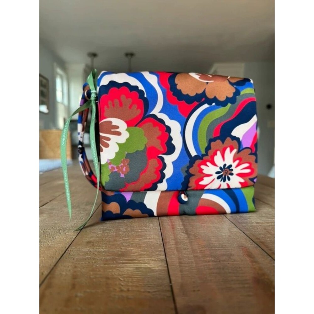 Vera Bradley Baird Hipster Bag in Multicolor Floral Bossanova Bold